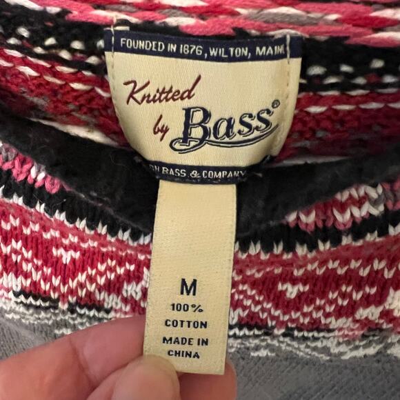 Vintage Knitted by Bass Women's Fair Isle Nordic Sweater Gray & Red Size Medium - Picture 3 of 6